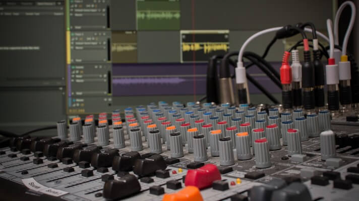 Audio editing vs live to drive podcasting
